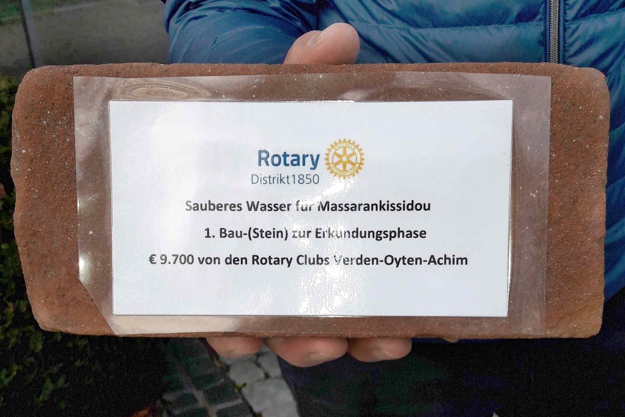 Unterstützung durch Rotary-Clubs